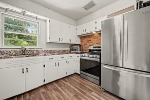 721 Parkway Dr NE, Grand Rapids, MI 49525 - Photo 11