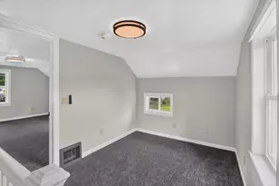 245 E South St, Hillsdale, MI 49242 - Photo 27