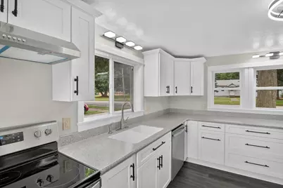 245 E South Street, Hillsdale, MI 49242 - Photo 7