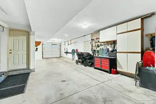 2331 Wilshire Dr SE, East Grand Rapids, MI 49506 - Photo 47
