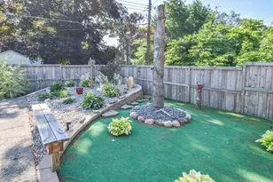 210 Maplecrest St, Sturgis, MI 49091 - Photo 9