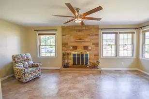 210 Maplecrest St, Sturgis, MI 49091 - Photo 15