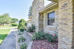 210 Maplecrest St, Sturgis, MI 49091 - Photo 41