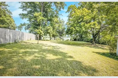 327 E Main Street, Vermontville, MI 49096 - Photo 5