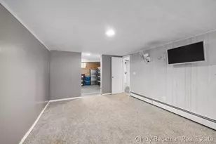 368 E 24th St, Holland, MI 49423 - Photo 15