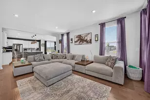 51681 Maple Leaf Dr, Macomb, MI 48042 - Photo 9