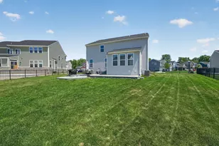 51681 Maple Leaf Dr, Macomb, MI 48042 - Photo 33