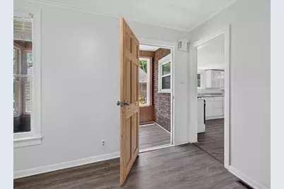 308 N State Street, Jackson, MI 49201 - Photo 7
