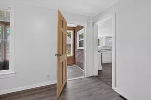 308 N State St, Jackson, MI 49201 - Photo 7