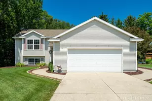 9777 Jane Dr, Zeeland, MI 49464 - Photo 39
