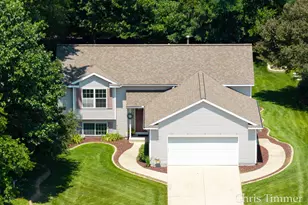 9777 Jane Dr, Zeeland, MI 49464 - Photo 3