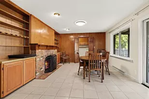 5537 Dennis St, Stevensville, MI 49127 - Photo 9