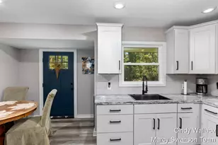 351 Rosemary St SE, Grand Rapids, MI 49507 - Photo 9