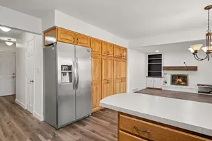 8229 Mellowwood Dr, Jenison, MI 49428 - Photo 9