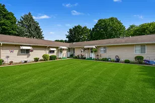 5705 Leisure S Dr SE, Grand Rapids, MI 49548 - Photo 7