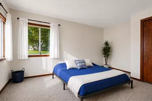 5705 Leisure S Dr SE, Grand Rapids, MI 49548 - Photo 17