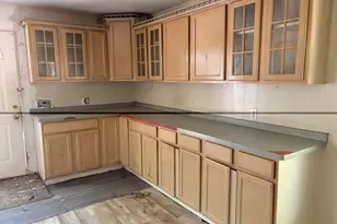 509 Cass Ave, Jackson, MI 49203 - Photo 5