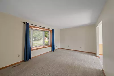 9231 Abbey Lane, Ypsilanti, MI 48198 - Photo 5