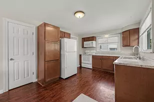 408 E Chicago St, Jonesville, MI 49250 - Photo 9