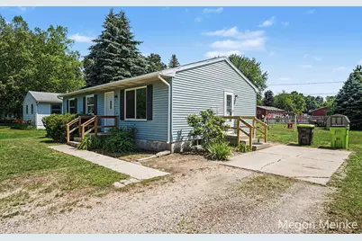 809 E Grant Street, Greenville, MI 48838 - Photo 23