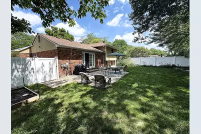 39889 Coronation Road, Canton, MI 48188 - Photo 11