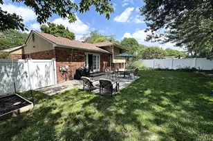 39889 Coronation Rd, Canton, MI 48188 - Photo 11
