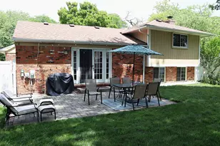 39889 Coronation Rd, Canton, MI 48188 - Photo 5