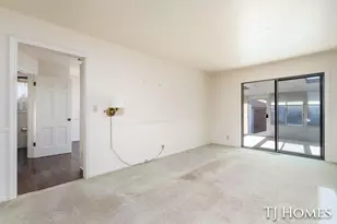 8 Wallinwood Ave NE, Grand Rapids, MI 49503 - Photo 13