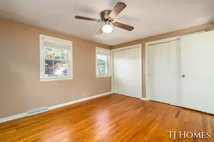 8 Wallinwood Ave NE, Grand Rapids, MI 49503 - Photo 23