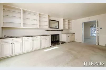 8 Wallinwood Avenue NE, Grand Rapids, MI 49503 - Photo 11