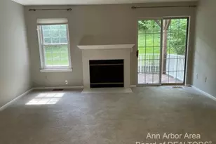 4299 Pine Ridge Ct, Ann Arbor, MI 48105 - Photo 5