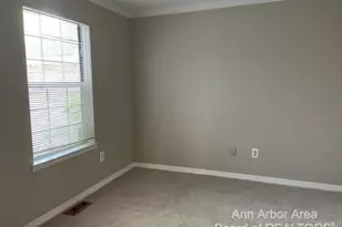 4299 Pine Ridge Ct, Ann Arbor, MI 48105 - Photo 15