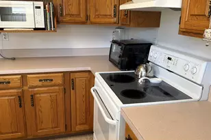 1511 Kensington Dr, Jackson, MI 49203 - Photo 9