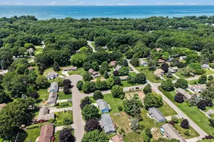2205 Whispering Dunes Dr, Holland, MI 49424 - Photo 5