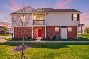 1304 Riversedge Dr, Saline, MI 48176 - Photo 1