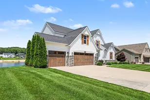 9784 Waterstone Dr SE, Byron Center, MI 49315 - Photo 9
