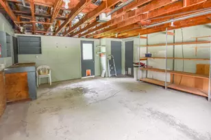 11 E Liberty St, Quincy, MI 49082 - Photo 27