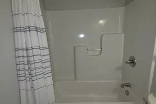 418 W Ellen St, Fenton, MI 48430 - Photo 27