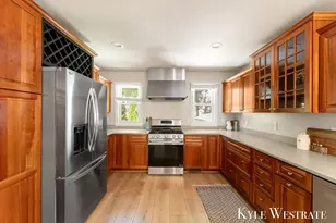 6334 Red Rock Ct, Muskegon, MI 49444 - Photo 11