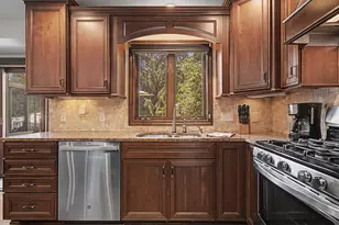 2274 Stowevalley Dr SE, Grand Rapids, MI 49508 - Photo 15