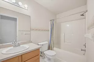 2598 Woodcliff Trail, Hartland, MI 48353 - Photo 27