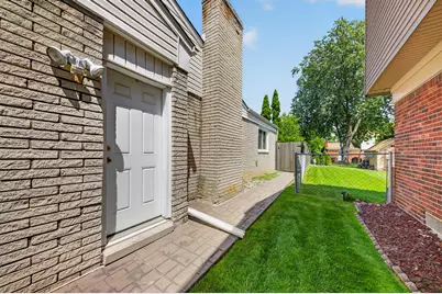 7568 Sussex Drive, Canton, MI 48187 - Photo 63