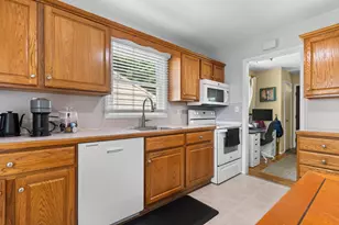 284 Highlake Ave, Ann Arbor, MI 48103 - Photo 17