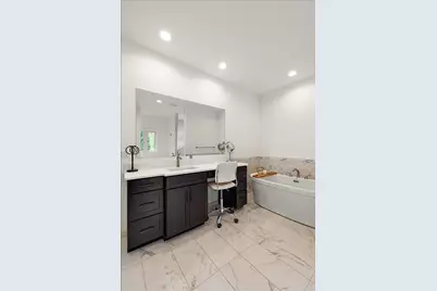 596 S Parker Road, Ann Arbor, MI 48103 - Photo 27