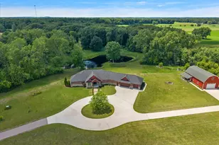 596 S Parker Rd, Ann Arbor, MI 48103 - Photo 3