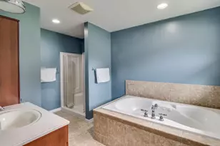 127 Beadle Lake Dr, Battle Creek, MI 49014 - Photo 21