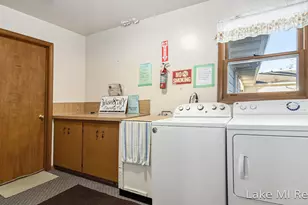 2130 Banner Dr SW, Wyoming, MI 49509 - Photo 9