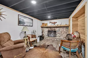 815 Kennedy St, Jackson, MI 49202 - Photo 45
