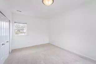 2925 N Knightsbridge Cir, Ann Arbor, MI 48105 - Photo 29