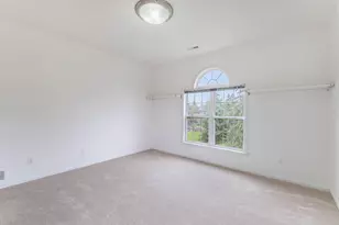 2925 N Knightsbridge Cir, Ann Arbor, MI 48105 - Photo 25